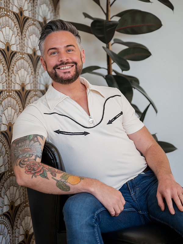 Paul Syme, Experienced Stylist at Violet Hair Lounge